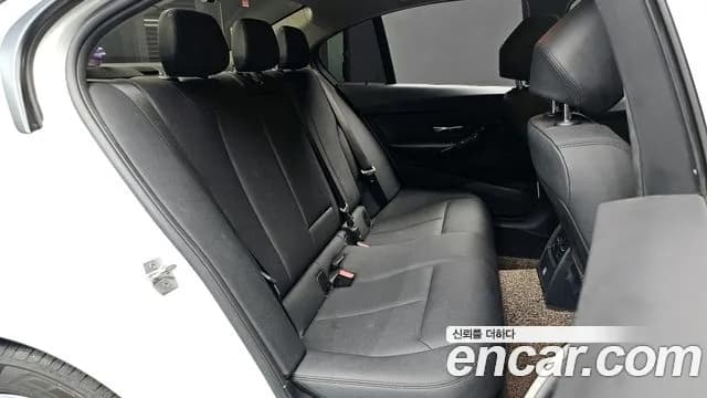 2017 BMW 3Series (F30) 320d Sold VIN WBA8C5107HA070250 – photo 14 2017 BMW 3Series (F30) 320d Sold VIN WBA8C5107HA070250 – photo 14