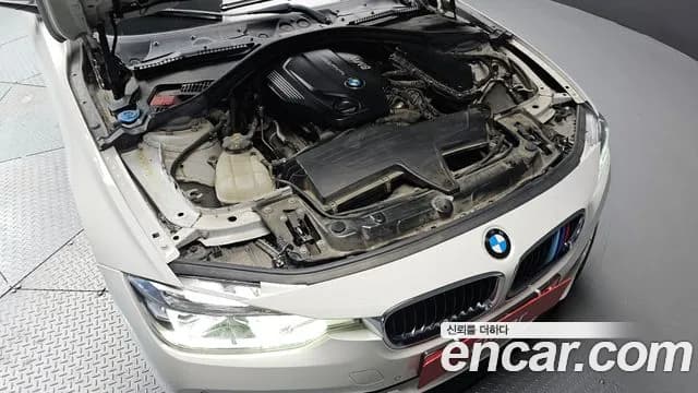 2017 BMW 3Series (F30) 320d Sold VIN WBA8C5107HA070250 – photo 16 2017 BMW 3Series (F30) 320d Sold VIN WBA8C5107HA070250 – photo 16