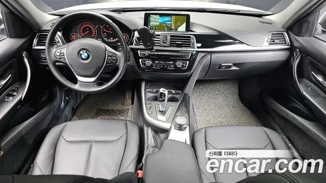2017 BMW 3Series (F30) 320d Sold VIN WBA8C5107HA070250 – photo 17 2017 BMW 3Series (F30) 320d Sold VIN WBA8C5107HA070250 – photo 17