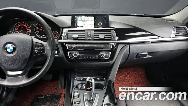 2018 BMW 3Series (F30) 320d Sold VIN WBA8C5108JK733938 – exterior detail 2018 BMW 3Series (F30) 320d Sold VIN WBA8C5108JK733938 – exterior detail