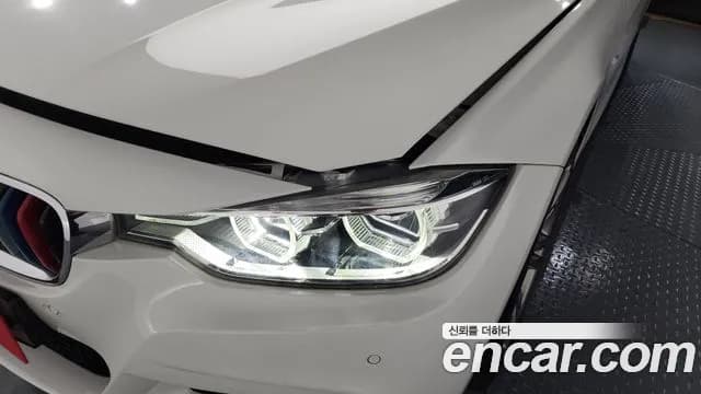 2018 BMW 3 Series (F30) 320d M Sport Sold VIN WBA8C510XJK736517 – interior seats 2018 BMW 3 Series (F30) 320d M Sport Sold VIN WBA8C510XJK736517 – interior seats