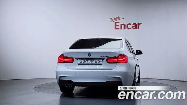 2018 BMW 3 Series (F30) 320d M Sport Sold VIN WBA8C510XJK736517 – photo 19 2018 BMW 3 Series (F30) 320d M Sport Sold VIN WBA8C510XJK736517 – photo 19