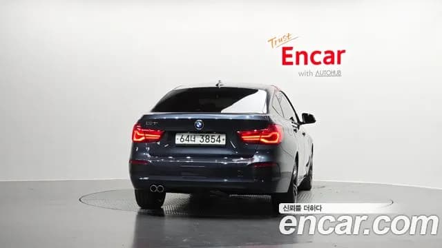 2018 BMW 3Series GT (F34) GT 320d Sold VIN WBA8T3100JGB15734 – photo 11 2018 BMW 3Series GT (F34) GT 320d Sold VIN WBA8T3100JGB15734 – photo 11
