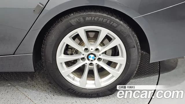 2020 BMW 3Series GT (F34) GT 320d Sold VIN WBA8T3100LBZ50925 – photo 13 2020 BMW 3Series GT (F34) GT 320d Sold VIN WBA8T3100LBZ50925 – photo 13