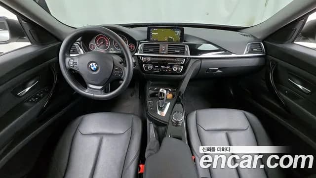 2018 BMW 3 Series GT (F34) GT 320d Sold VIN WBA8T3102JGA84468 – photo 18 2018 BMW 3 Series GT (F34) GT 320d Sold VIN WBA8T3102JGA84468 – photo 18