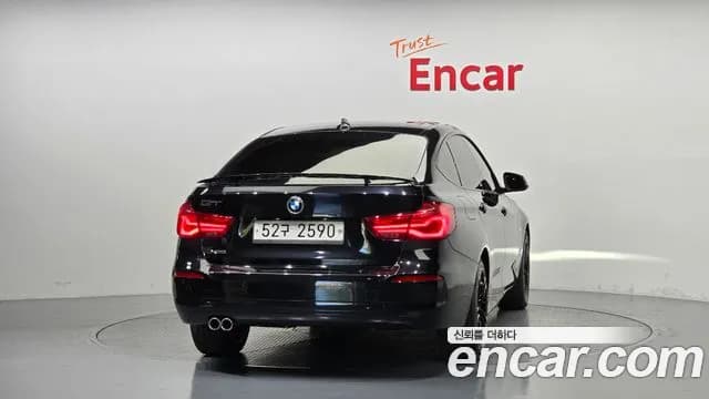 2017 BMW 3Series GT (F34) GT 320d Sold VIN WBA8T3104HG536962 – exterior detail 2017 BMW 3Series GT (F34) GT 320d Sold VIN WBA8T3104HG536962 – exterior detail