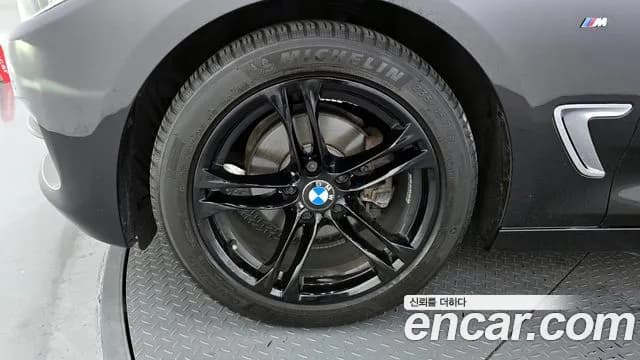 2017 BMW 3Series GT (F34) GT 320d Sold VIN WBA8T3104HG536962 – photo 17 2017 BMW 3Series GT (F34) GT 320d Sold VIN WBA8T3104HG536962 – photo 17