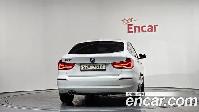 2018 BMW 3Series GT (F34) GT 320d Sold VIN WBA8T3107JGB15875 – exterior detail 2018 BMW 3Series GT (F34) GT 320d Sold VIN WBA8T3107JGB15875 – exterior detail