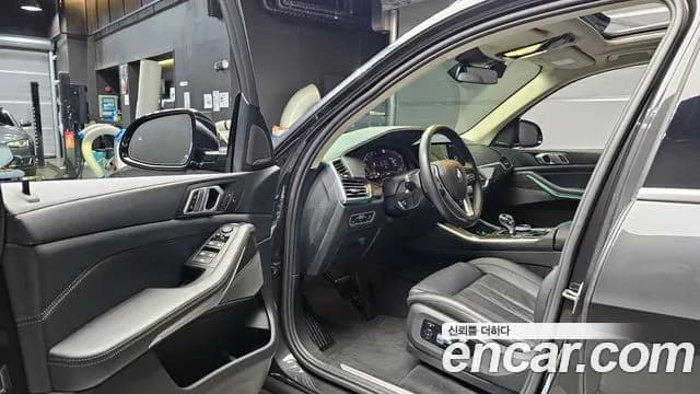 2023 BMW X5 (G05) xDrive 40i xLine Sold VIN WBACR6101P9P81439 – exterior detail 2023 BMW X5 (G05) xDrive 40i xLine Sold VIN WBACR6101P9P81439 – exterior detail