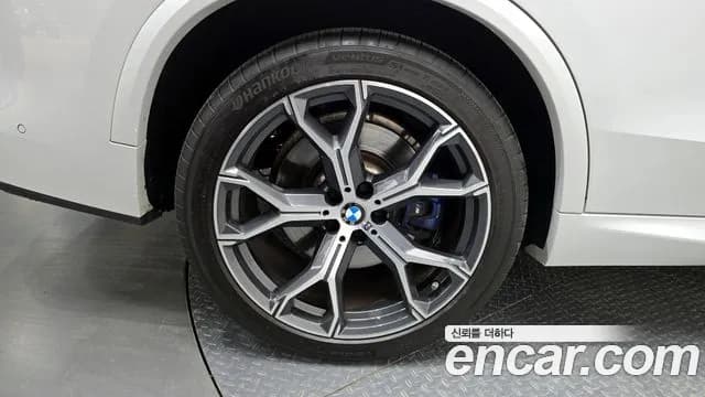 2021 BMW X5 (G05) xDrive 40i M Sport Sold VIN WBACR6104M9F80584 – front exterior 2021 BMW X5 (G05) xDrive 40i M Sport Sold VIN WBACR6104M9F80584 – front exterior