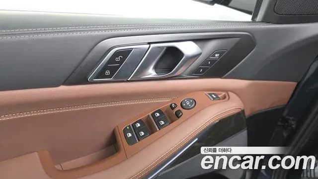 2022 BMW X5 (G05) xDrive 40i xLine Sold VIN WBACR6106N9L46557 – interior seats 2022 BMW X5 (G05) xDrive 40i xLine Sold VIN WBACR6106N9L46557 – interior seats