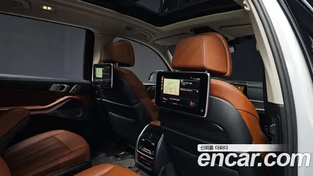 2022 BMW X7 (G07) xDrive 40i Design Pure Excellence 6-Seater Sold VIN WBACW2103N9K51665 – photo 11 2022 BMW X7 (G07) xDrive 40i Design Pure Excellence 6-Seater Sold VIN WBACW2103N9K51665 – photo 11