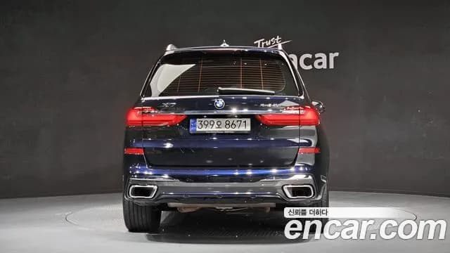 2021 BMW X7 (G07) xDrive 40i M Sport 6STR Sold VIN WBACW2106M9G00030 – interior seats 2021 BMW X7 (G07) xDrive 40i M Sport 6STR Sold VIN WBACW2106M9G00030 – interior seats