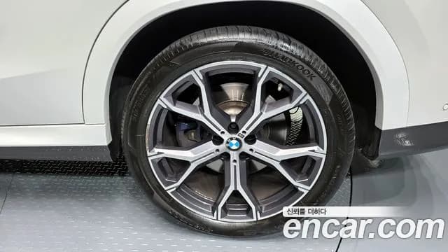 2021 BMW X6 (G06) xDrive40i M Sport Sold VIN WBACY6103M9E64960 – rear exterior 2021 BMW X6 (G06) xDrive40i M Sport Sold VIN WBACY6103M9E64960 – rear exterior