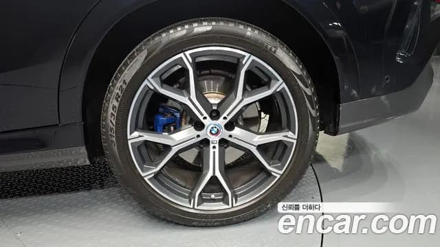 2021 BMW X6 (G06) xDrive40i M Sport Sold VIN WBACY6103M9G60266 – interior seats 2021 BMW X6 (G06) xDrive40i M Sport Sold VIN WBACY6103M9G60266 – interior seats