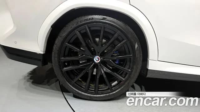 2023 BMW X6 (G06) xDrive40i M Sport Sold VIN WBACY6107P9R02025 – undercarriage 2023 BMW X6 (G06) xDrive40i M Sport Sold VIN WBACY6107P9R02025 – undercarriage