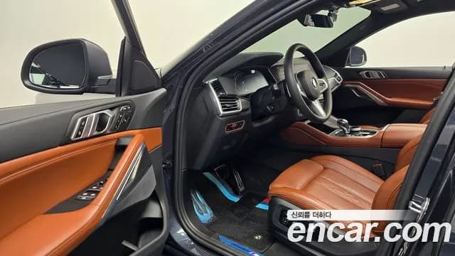 2022 BMW X6 (G06) xDrive40i M Sport Sold VIN WBACY6108N9L38270 – interior seats 2022 BMW X6 (G06) xDrive40i M Sport Sold VIN WBACY6108N9L38270 – interior seats