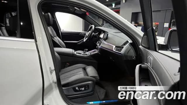 2023 BMW X6 (G06) xDrive40i M Sport Sold VIN WBACY6109P9R53140 – trunk area 2023 BMW X6 (G06) xDrive40i M Sport Sold VIN WBACY6109P9R53140 – trunk area