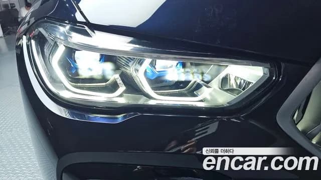 2022 BMW X6 (G06) xDrive40i M Sport Sold VIN WBACY610XN9L66166 – trunk area 2022 BMW X6 (G06) xDrive40i M Sport Sold VIN WBACY610XN9L66166 – trunk area