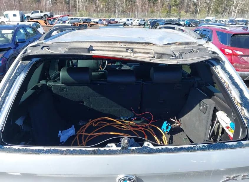 2001 BMW X5 Used VIN WBAFA53531LP23804 – engine bay 2001 BMW X5 Used VIN WBAFA53531LP23804 – engine bay