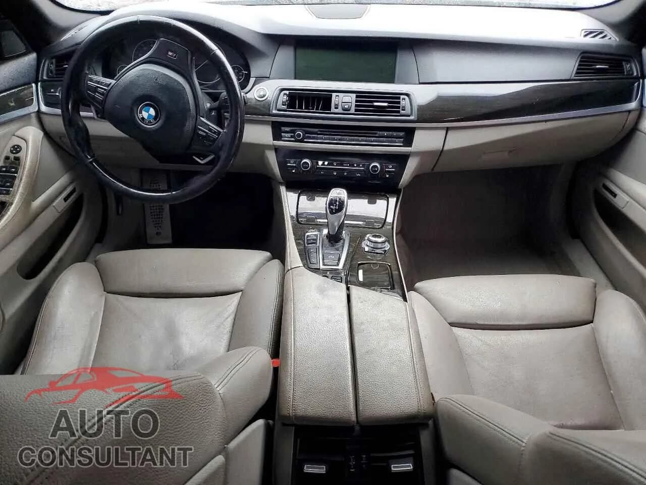 2011 BMW 5 SERIES Damaged VIN WBAFU7C53BDU53892 – undercarriage 2011 BMW 5 SERIES Damaged VIN WBAFU7C53BDU53892 – undercarriage