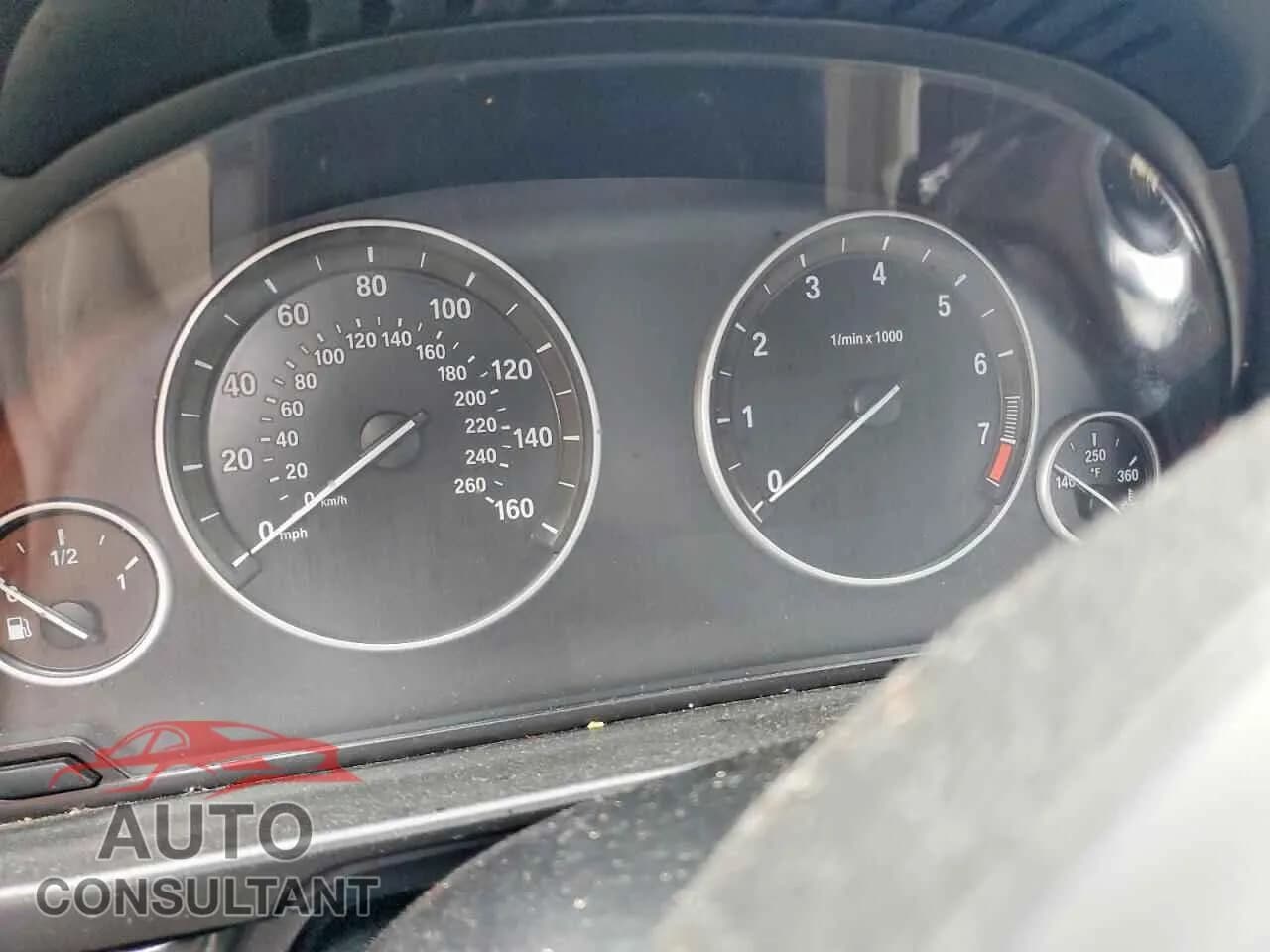 2011 BMW 5 SERIES Damaged VIN WBAFU7C53BDU53892 – trunk area 2011 BMW 5 SERIES Damaged VIN WBAFU7C53BDU53892 – trunk area