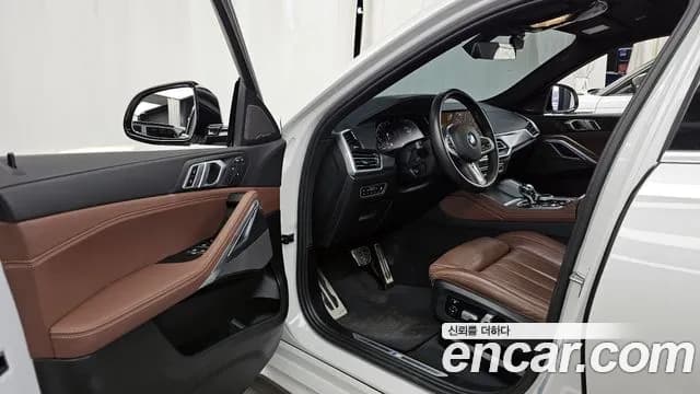 2020 BMW X6 (G06) xDrive30d M Sport Sold VIN WBAGT2105L9D27817 – interior seats 2020 BMW X6 (G06) xDrive30d M Sport Sold VIN WBAGT2105L9D27817 – interior seats