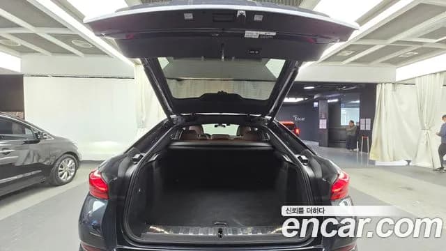 2022 BMW X6 (G06) xDrive30d M Sport Sold VIN WBAGT8107N9L45917 – interior seats 2022 BMW X6 (G06) xDrive30d M Sport Sold VIN WBAGT8107N9L45917 – interior seats