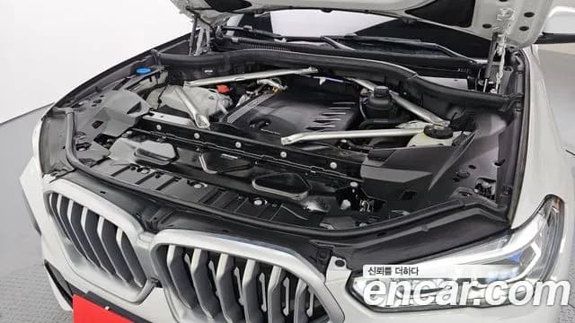 2022 BMW X6 (G06) xDrive30d M Sport Sold VIN WBAGT8107N9M67161 – engine bay 2022 BMW X6 (G06) xDrive30d M Sport Sold VIN WBAGT8107N9M67161 – engine bay