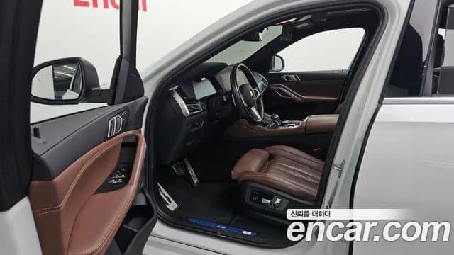 2022 BMW X6 (G06) xDrive30d M Sport Sold VIN WBAGT8107N9M67161 – exterior detail 2022 BMW X6 (G06) xDrive30d M Sport Sold VIN WBAGT8107N9M67161 – exterior detail
