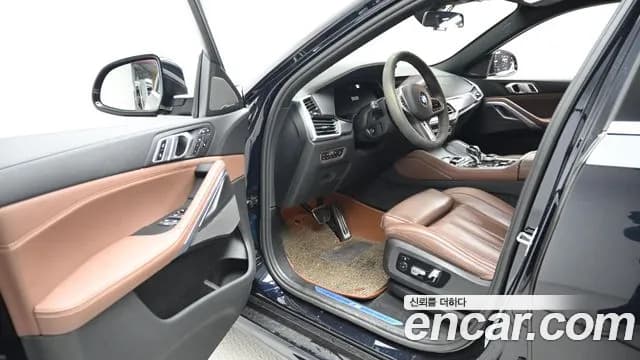 2021 BMW X6 (G06) xDrive30d M Sport Sold VIN WBAGT810MX9E57421 – interior seats 2021 BMW X6 (G06) xDrive30d M Sport Sold VIN WBAGT810MX9E57421 – interior seats