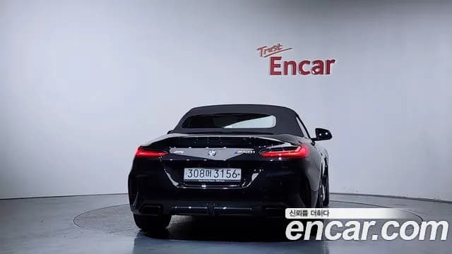 2019 BMW Z4 (G29) M40i Sold VIN WBAHF9108KWW53032 – trunk area 2019 BMW Z4 (G29) M40i Sold VIN WBAHF9108KWW53032 – trunk area