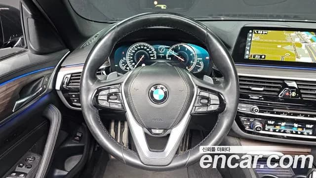 2017 BMW 5 Series (G30) 520d M Sport Package Plus Sold VIN WBAJC3100HG922022 – exterior detail 2017 BMW 5 Series (G30) 520d M Sport Package Plus Sold VIN WBAJC3100HG922022 – exterior detail