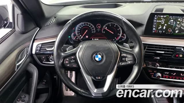 2017 BMW 5Series (G30) 520d M Sport Package Plus Sold VIN WBAJC3101HG921204 – exterior detail 2017 BMW 5Series (G30) 520d M Sport Package Plus Sold VIN WBAJC3101HG921204 – exterior detail