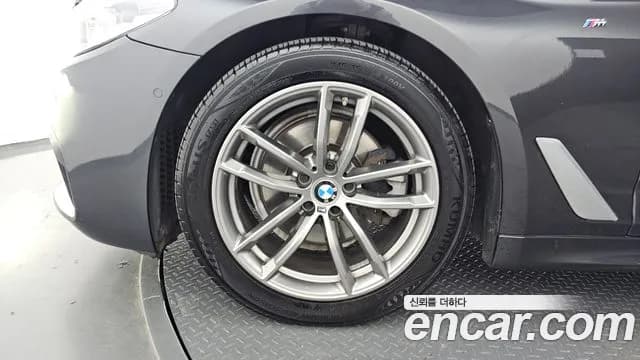 2018 BMW 5Series (G30) 520d M Sport Package Plus Sold VIN WBAJC3101JWC95815 – interior seats 2018 BMW 5Series (G30) 520d M Sport Package Plus Sold VIN WBAJC3101JWC95815 – interior seats