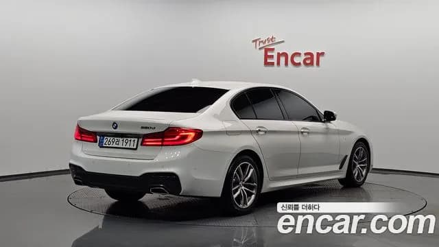 2017 BMW 5Series (G30) 520d M Sport package Sold VIN WBAJC3102HG991391 – photo 18 2017 BMW 5Series (G30) 520d M Sport package Sold VIN WBAJC3102HG991391 – photo 18