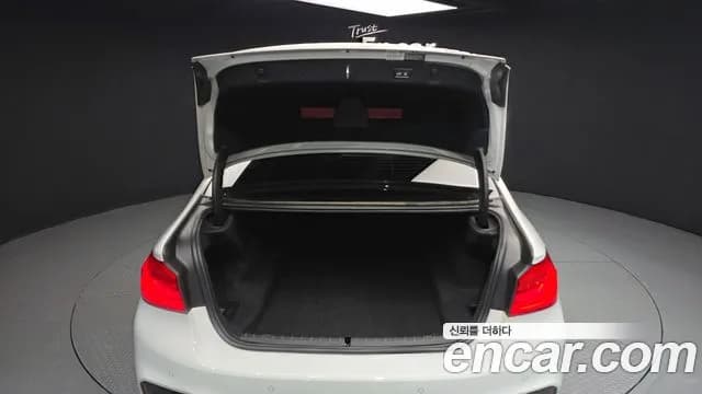 2018 BMW 5 Series (G30) 520d M Sport package Sold VIN WBAJC3102JG997570 – front exterior 2018 BMW 5 Series (G30) 520d M Sport package Sold VIN WBAJC3102JG997570 – front exterior