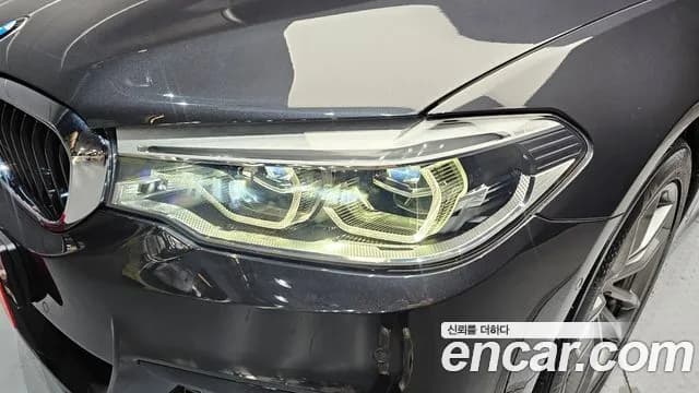2018 BMW 5Series (G30) 520d M Sport Package Plus Sold VIN WBAJC3102JG998069 – exterior detail 2018 BMW 5Series (G30) 520d M Sport Package Plus Sold VIN WBAJC3102JG998069 – exterior detail