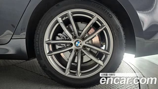 2018 BMW 5Series (G30) 520d M Sport Package Plus Sold VIN WBAJC3102JG998069 – photo 26 2018 BMW 5Series (G30) 520d M Sport Package Plus Sold VIN WBAJC3102JG998069 – photo 26