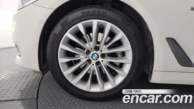 2018 BMW 5Series (G30) 520d Luxury Special Edition Sold VIN WBAJC3103JWC95881 – photo 15 2018 BMW 5Series (G30) 520d Luxury Special Edition Sold VIN WBAJC3103JWC95881 – photo 15
