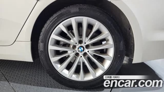 2018 BMW 5Series (G30) 520d Luxury Special Edition Sold VIN WBAJC3103JWC95881 – photo 25 2018 BMW 5Series (G30) 520d Luxury Special Edition Sold VIN WBAJC3103JWC95881 – photo 25