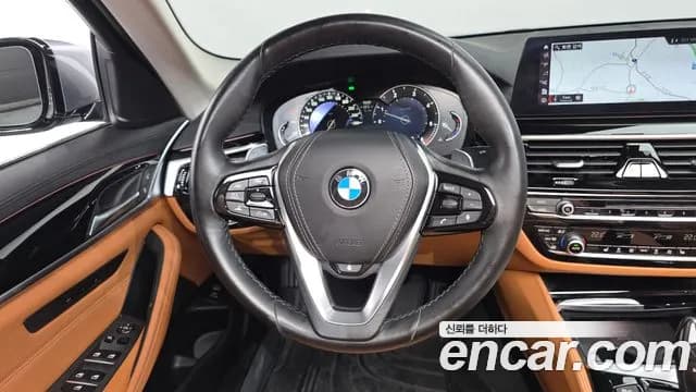 2018 BMW 5Series (G30) 520d Luxury Special Edition Sold VIN WBAJC3106JWB79915 – rear exterior 2018 BMW 5Series (G30) 520d Luxury Special Edition Sold VIN WBAJC3106JWB79915 – rear exterior