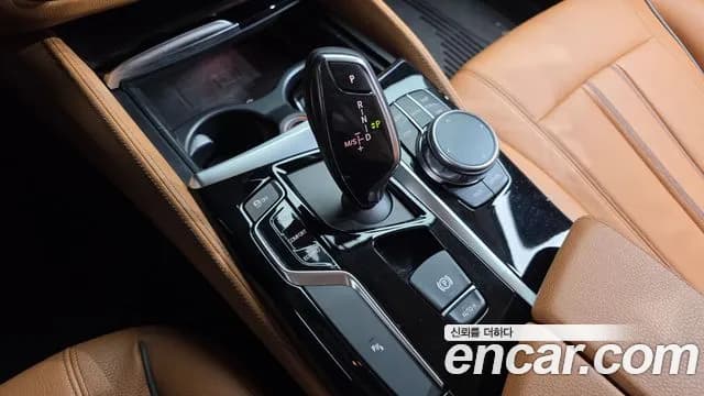2018 BMW 5Series (G30) 520d Luxury Special Edition Sold VIN WBAJC3106JWB79915 – trunk area 2018 BMW 5Series (G30) 520d Luxury Special Edition Sold VIN WBAJC3106JWB79915 – trunk area
