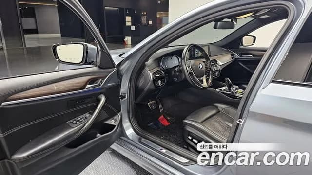 2017 BMW 5Series (G30) 520d M Sport Package Plus Sold VIN WBAJC3107HG924219 – dashboard 2017 BMW 5Series (G30) 520d M Sport Package Plus Sold VIN WBAJC3107HG924219 – dashboard