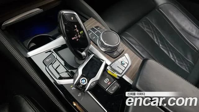 2017 BMW 5Series (G30) 520d M Sport Package Plus Sold VIN WBAJC3107HG924219 – photo 18 2017 BMW 5Series (G30) 520d M Sport Package Plus Sold VIN WBAJC3107HG924219 – photo 18