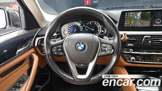 2018 BMW 5 Series (G30) 520d Luxury Special Edition Sold VIN WBAJC3107JG998441 – engine bay 2018 BMW 5 Series (G30) 520d Luxury Special Edition Sold VIN WBAJC3107JG998441 – engine bay