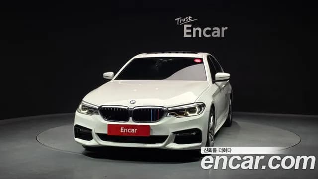 2017 BMW 5 Series (G30) 520d M Sport package Sold VIN WBAJC3108HG854908 – photo 14 2017 BMW 5 Series (G30) 520d M Sport package Sold VIN WBAJC3108HG854908 – photo 14