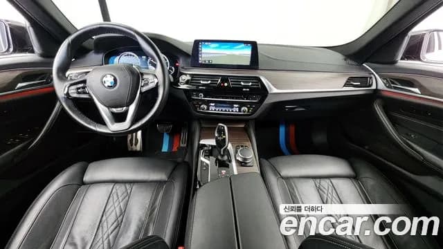2017 BMW 5 Series (G30) 520d M Sport Package Plus Sold VIN WBAJC3108HG922009 – photo 19 2017 BMW 5 Series (G30) 520d M Sport Package Plus Sold VIN WBAJC3108HG922009 – photo 19