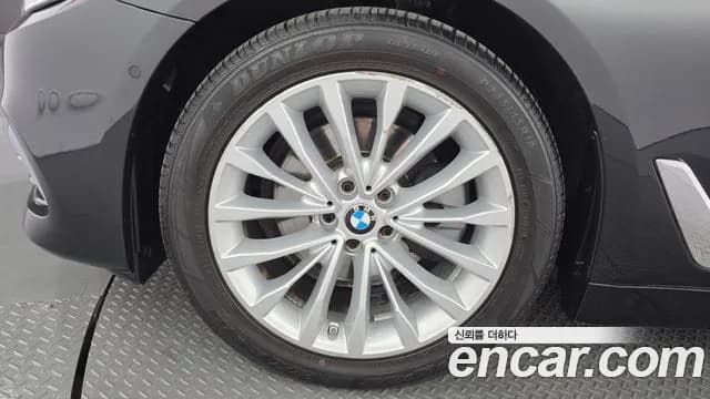 2018 BMW 5 Series (G30) 520d Luxury Special Edition Sold VIN WBAJC3108JWB78961 – photo 18 2018 BMW 5 Series (G30) 520d Luxury Special Edition Sold VIN WBAJC3108JWB78961 – photo 18