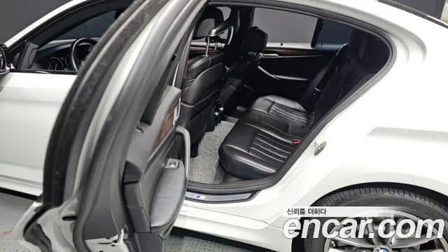 2018 BMW 5 Series (G30) 520d M Sport Package Plus Sold VIN WBAJC310XJG996652 – trunk area 2018 BMW 5 Series (G30) 520d M Sport Package Plus Sold VIN WBAJC310XJG996652 – trunk area